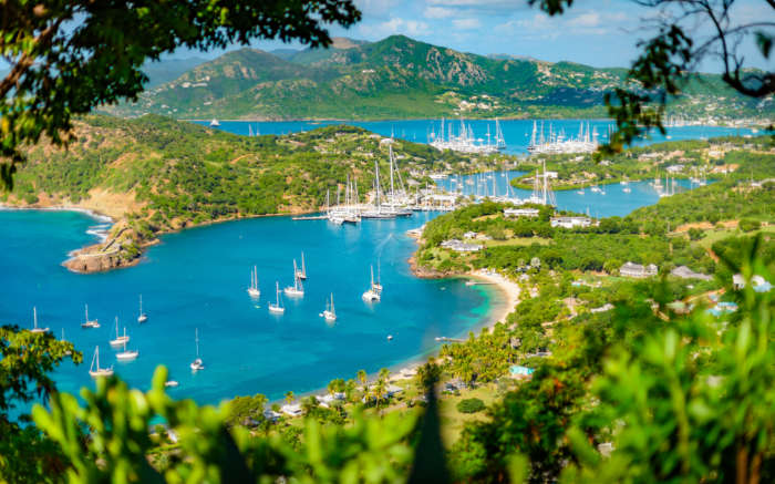  Antigua and Barbuda 