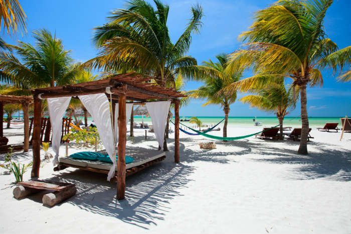 Winter sun holiday-Mexico beach bed