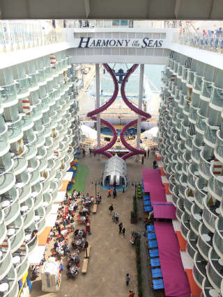 Harmony of the Seas Ultimate Abyss slide