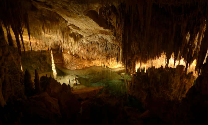 caves of drach, majorca